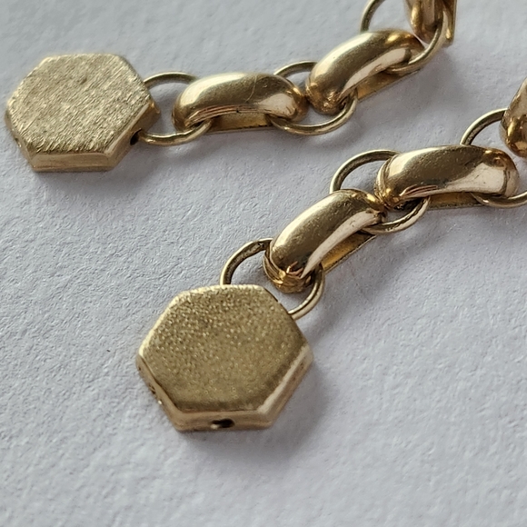 Custom gold earrings - Picture 6 of 7